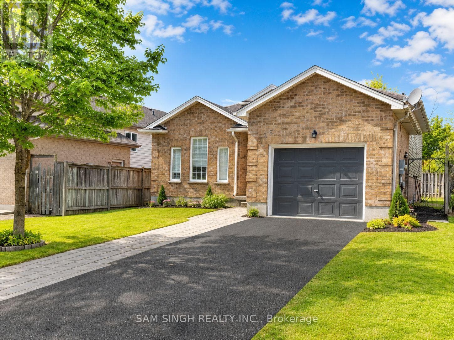 185 THURMAN CIRCLE in