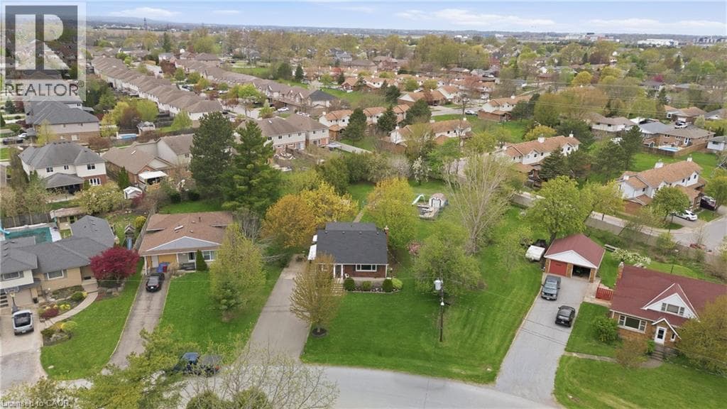 12 VALLEY ROAD in