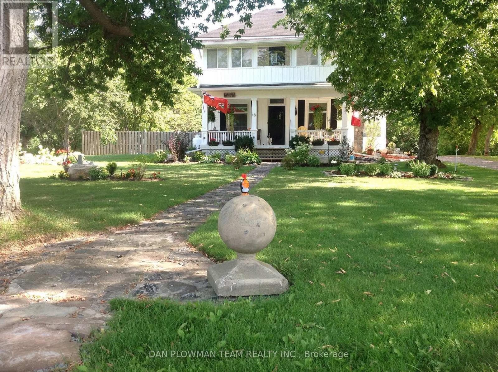 48 DUNN STREET in Harvey