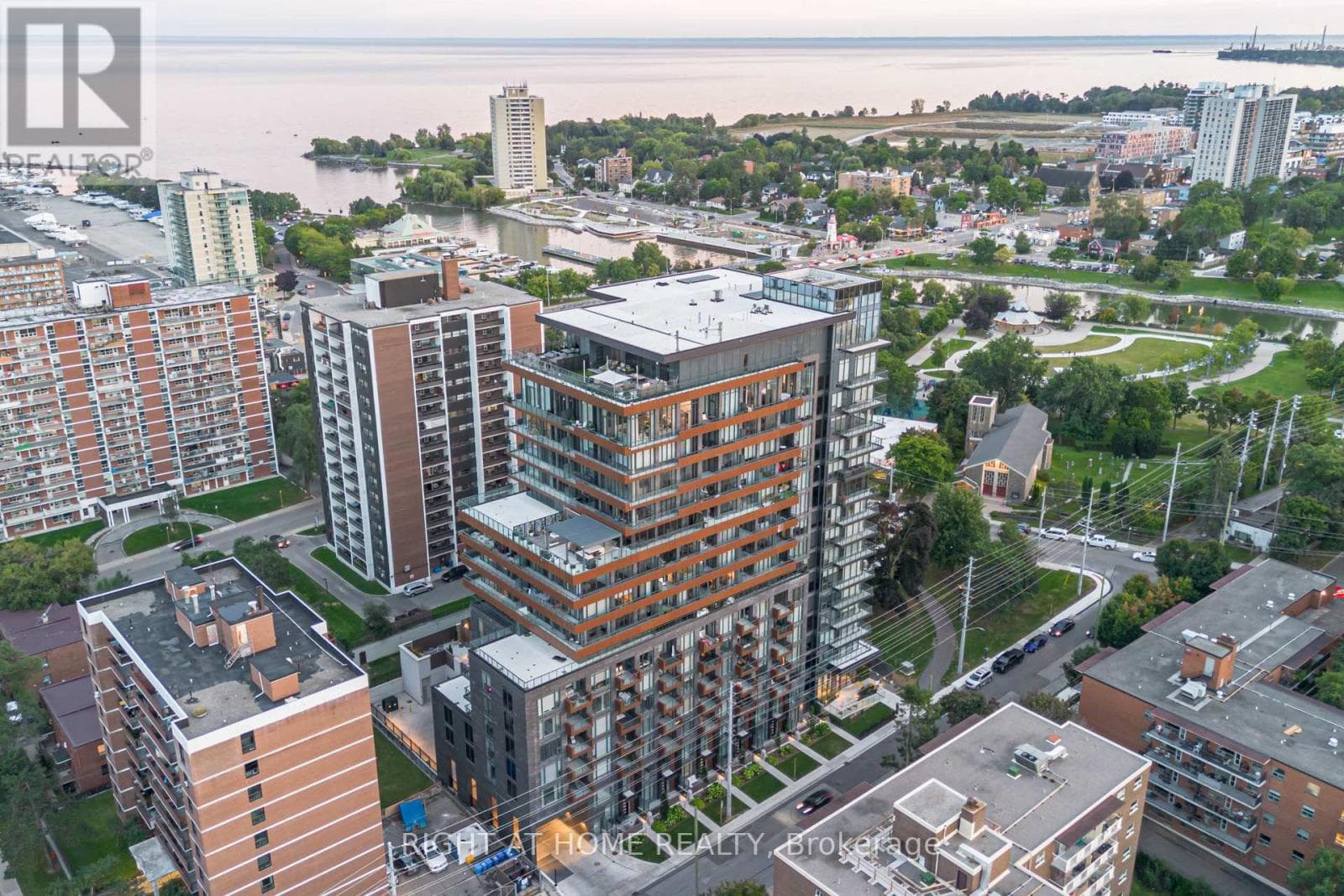 506 - 21 PARK STREET E in Port Credit