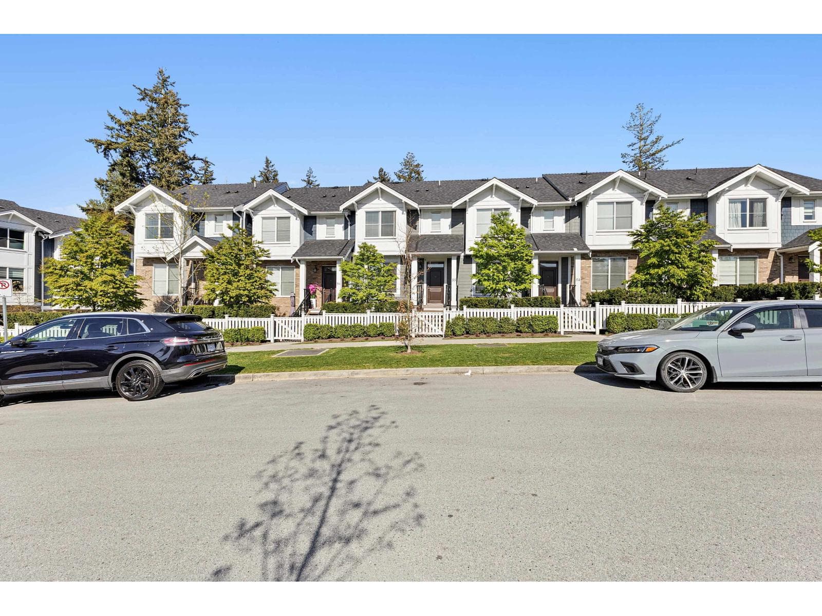 55 14355 62 AVENUE in South Newton