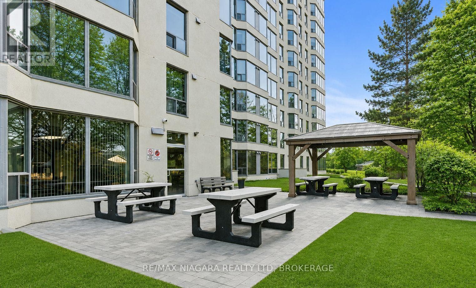 601 - 81 SCOTT STREET in