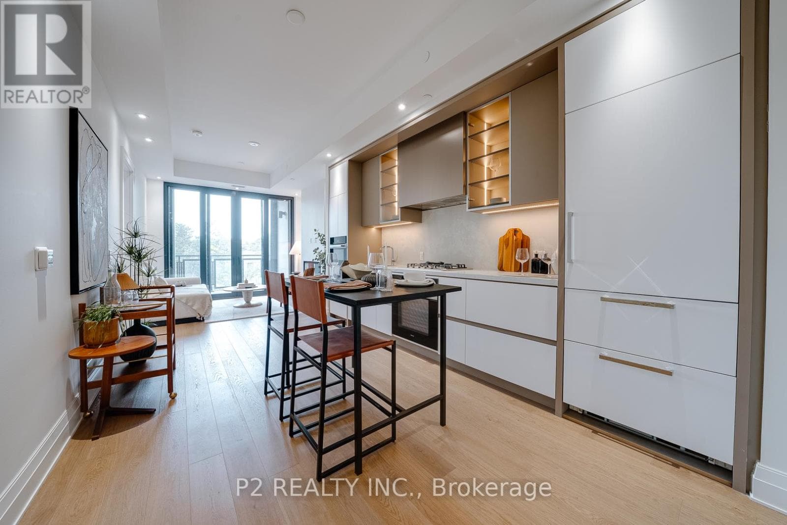 409 - 2 FOREST HILL ROAD in Casa Loma