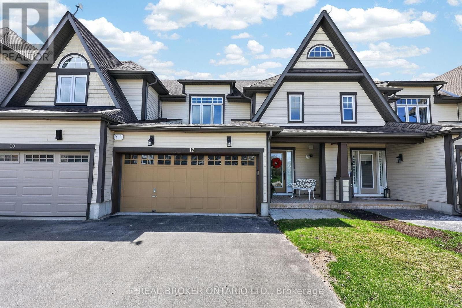 12 MASTERS CRESCENT in