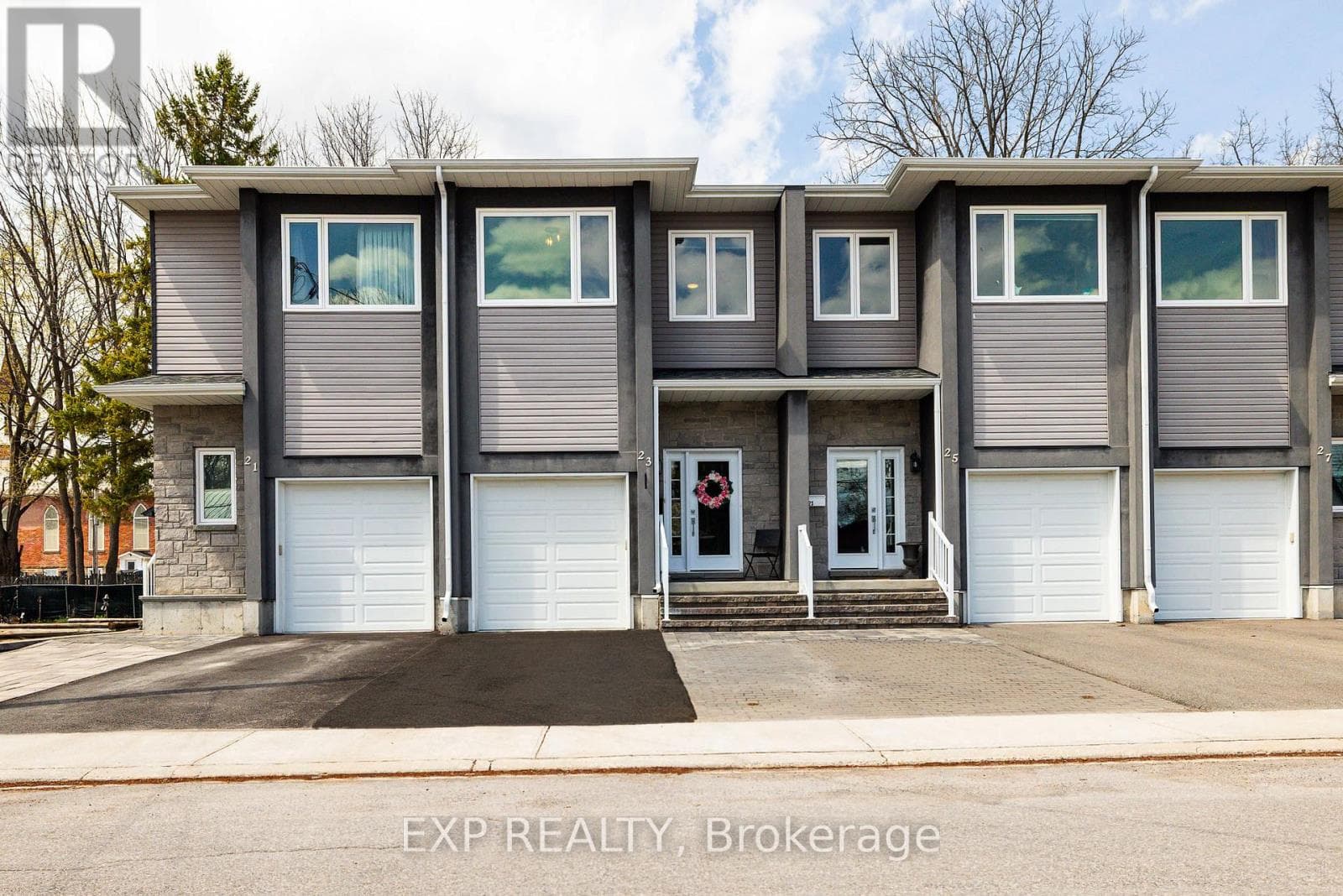 23 GEORGE STREET W in