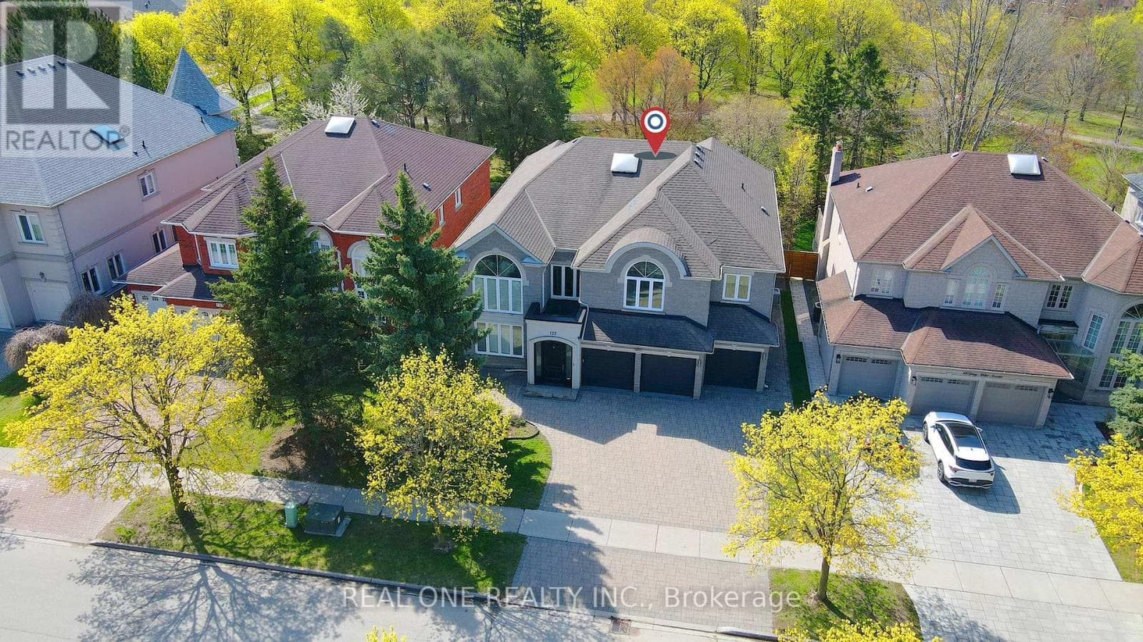 125 GREY ALDER AVENUE in Richmond Hill B