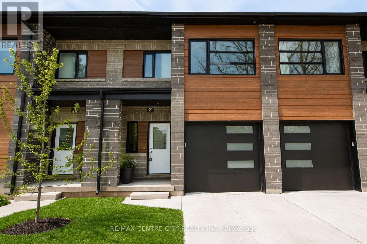 21 - 275 JAMES STREET in