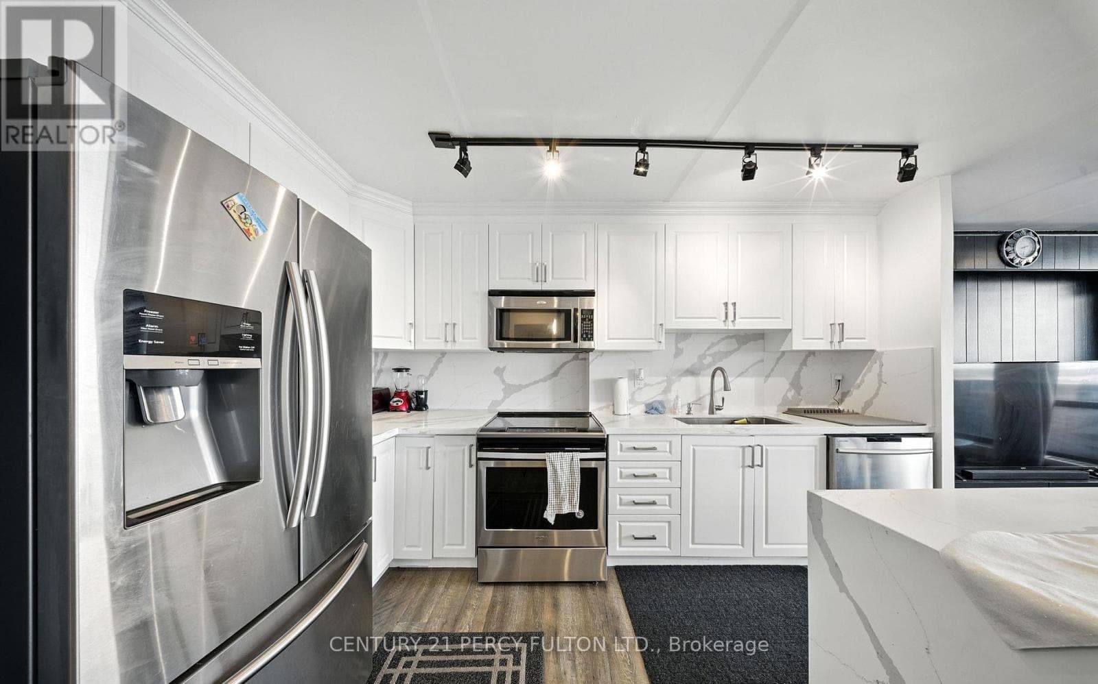 1212 - 2 GLAMORGAN AVENUE in Dorset Park