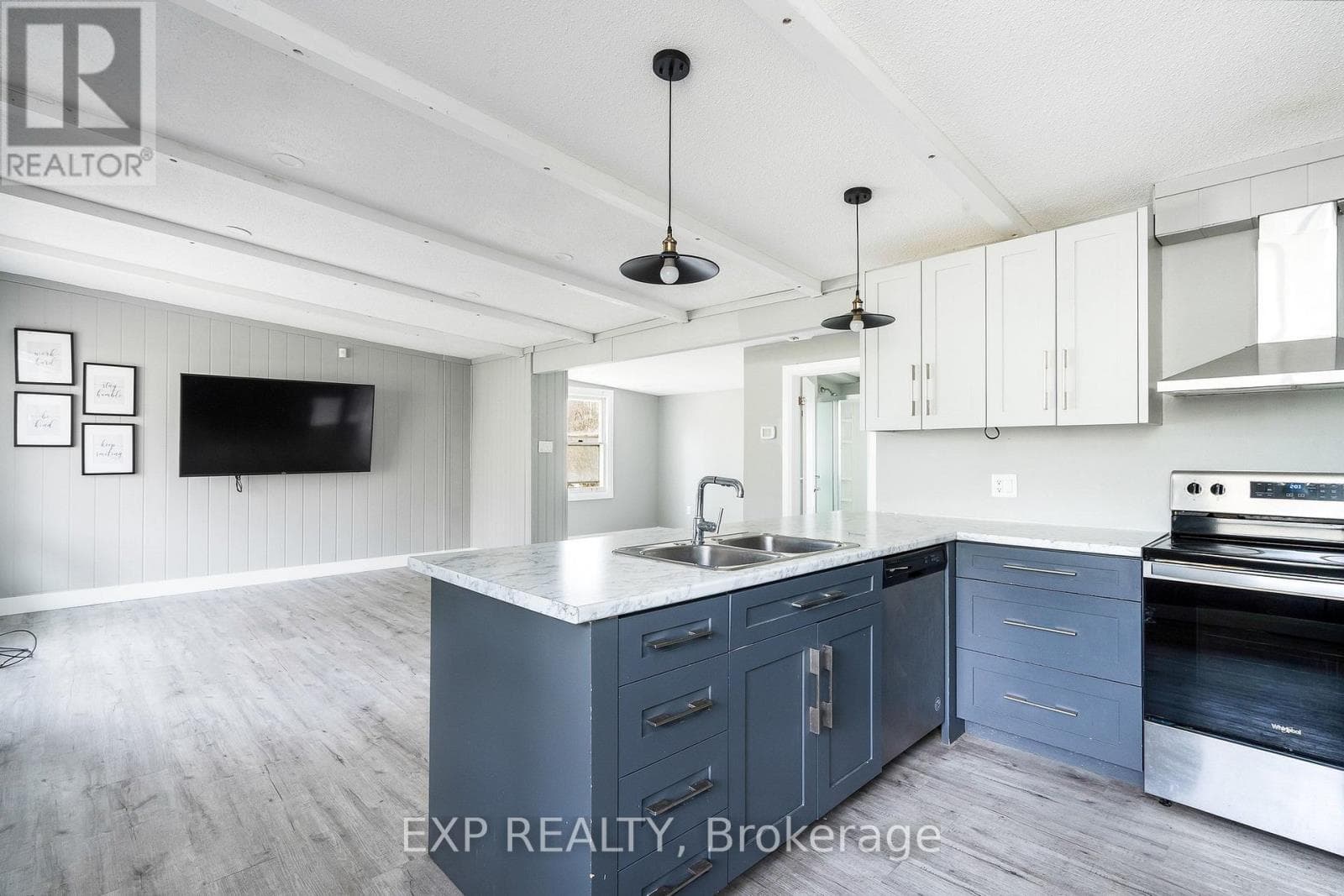 104 SETTLERS WAY ROAD in