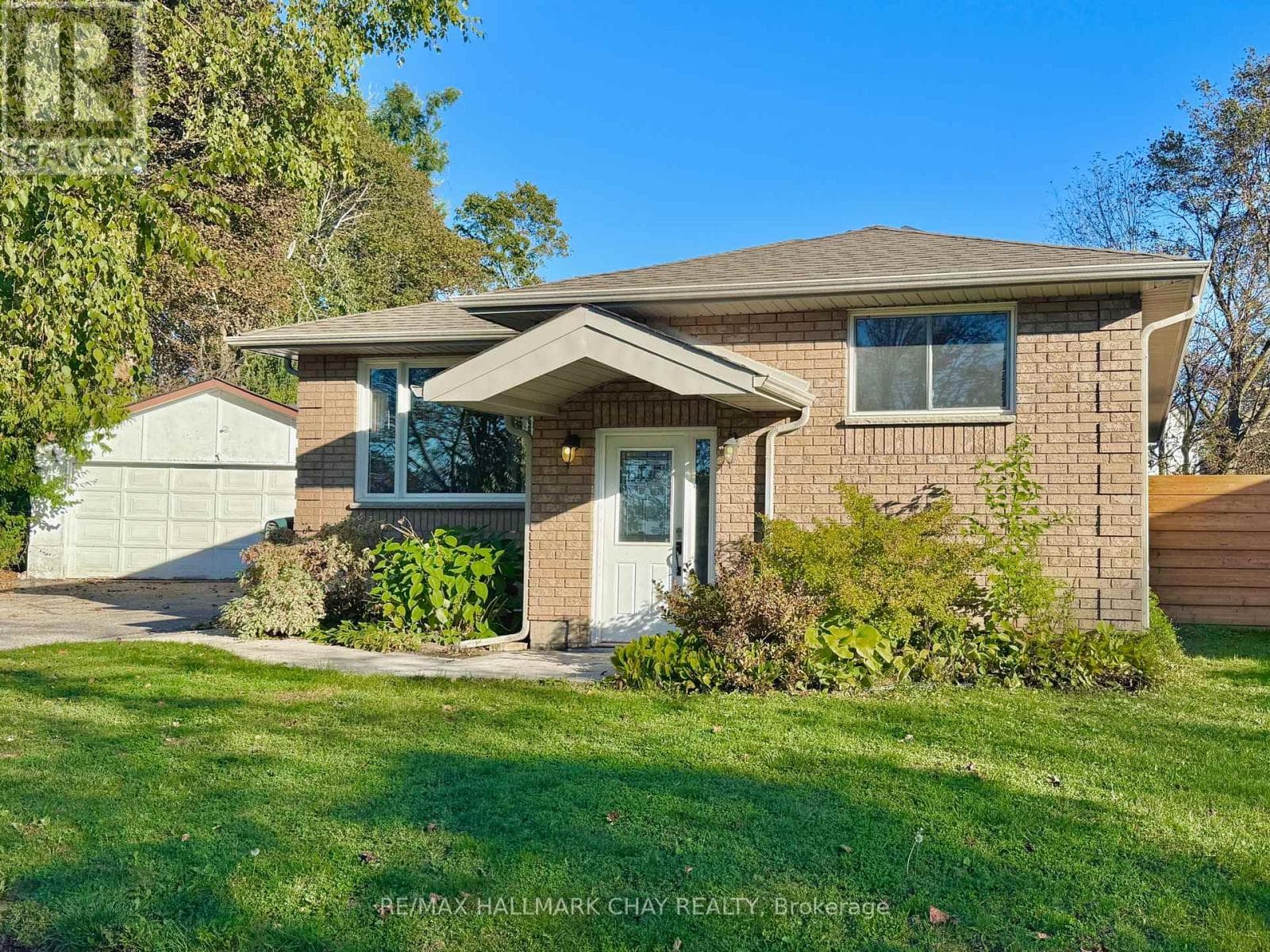 29 OAKLEY PARK SQUARE in