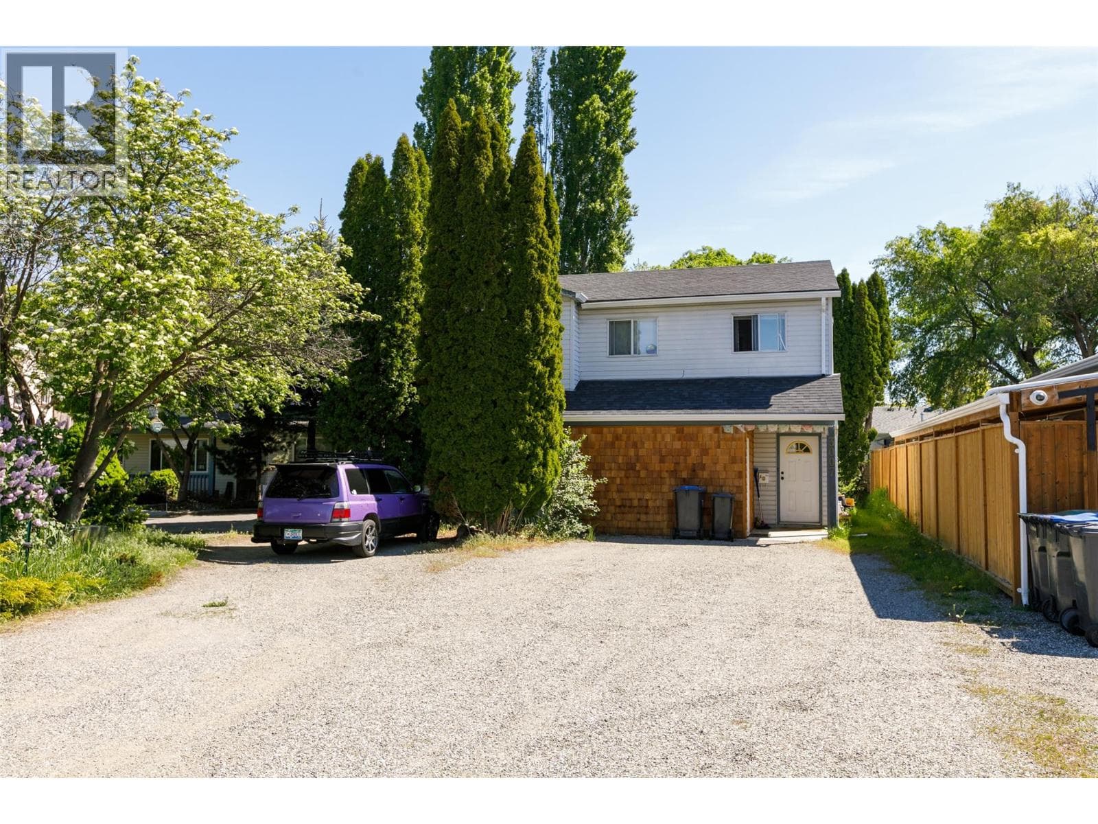 3007 LOWE COURT in South Pandosy - KLO