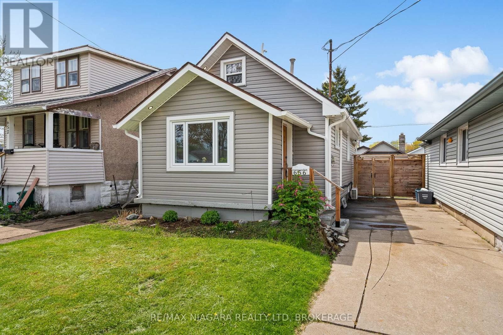 656 STEELE STREET in