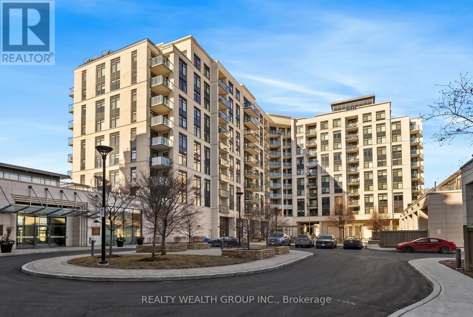 520 - 12 WOODSTREAM BOULEVARD in Woodbridge South West