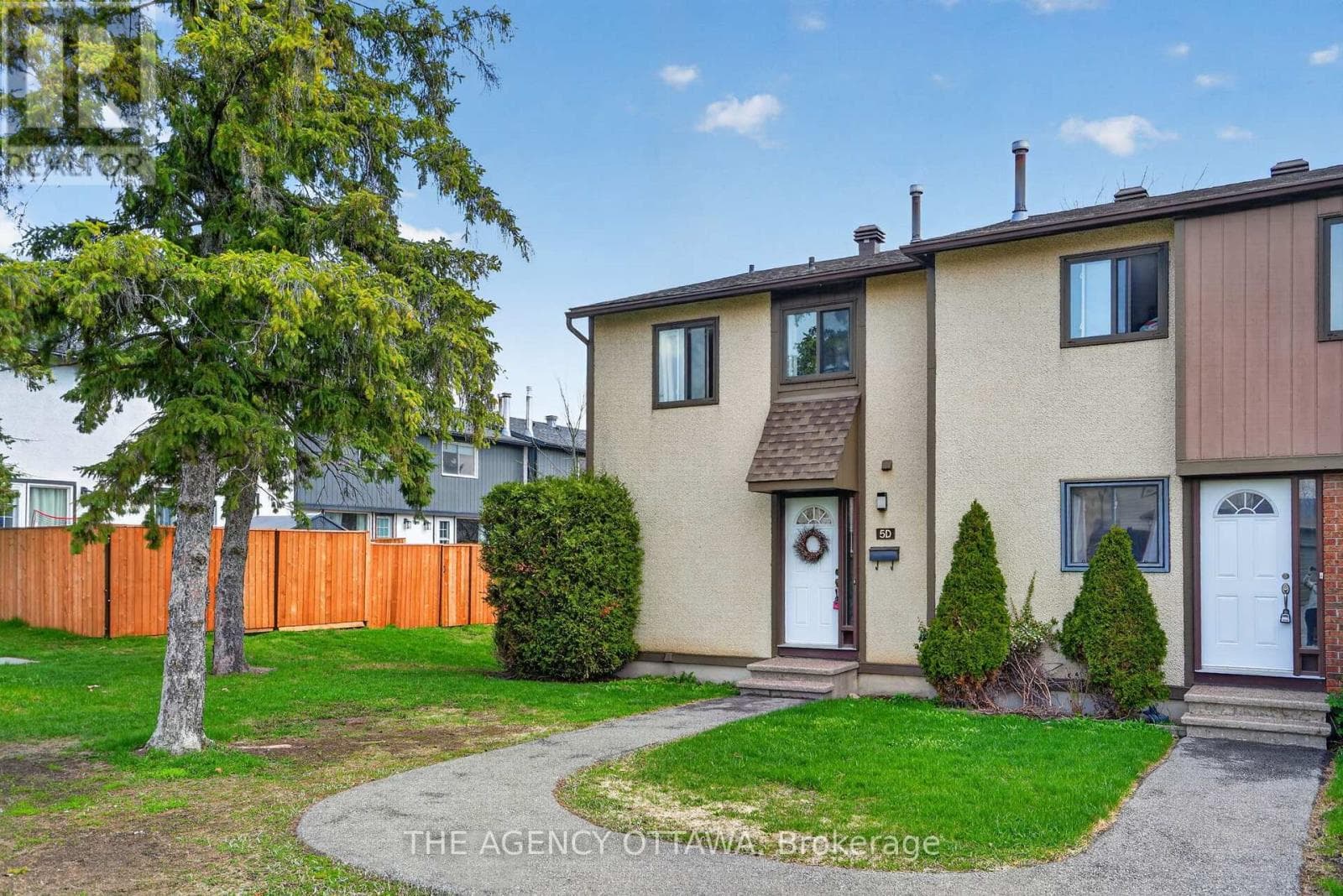D - 5 VANESSA TERRACE in OLD BARRHAVEN WEST