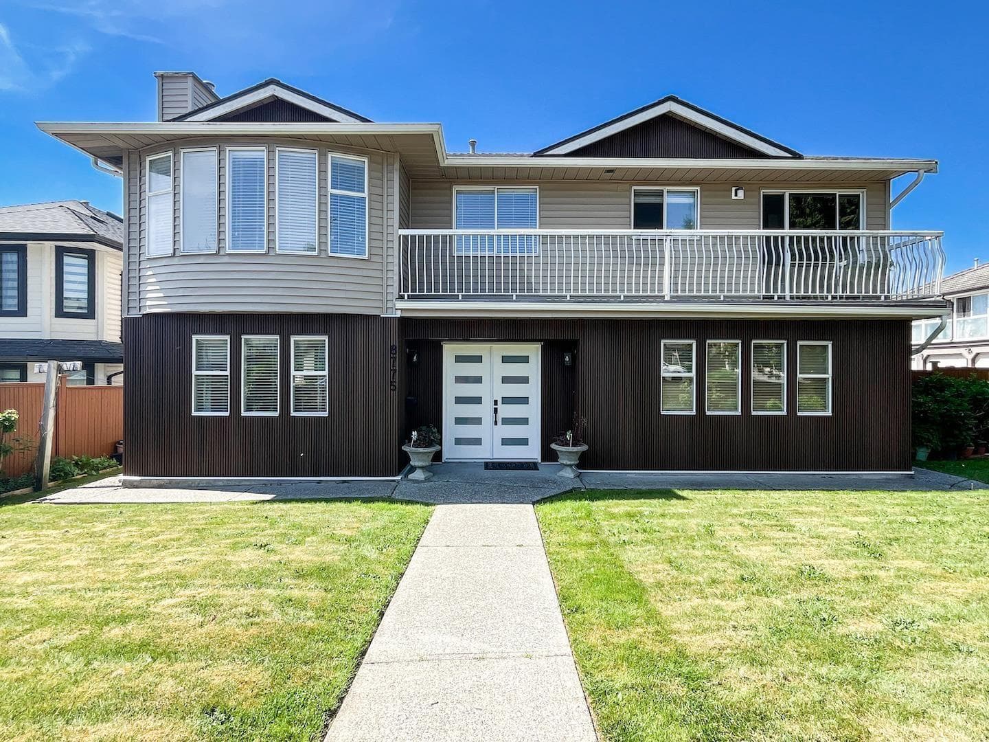 8775 144 STREET in