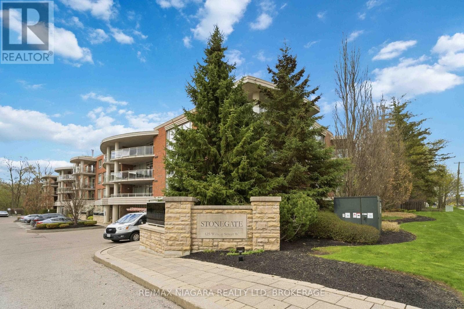 107 - 125 WILSON STREET W in Spring Valley