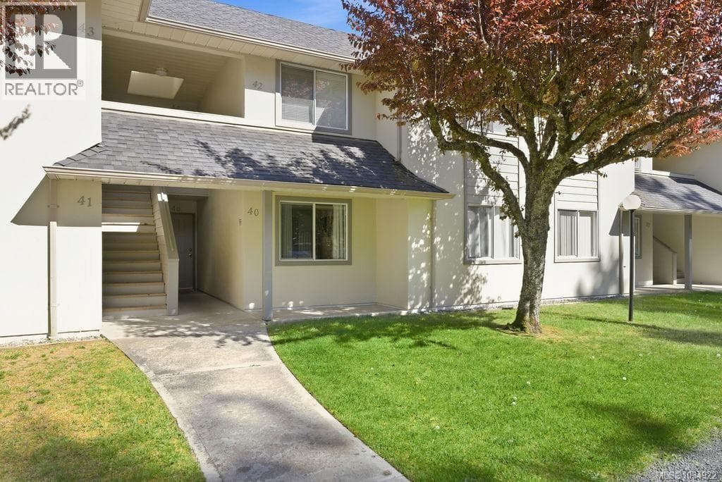 40 1165 Resort Dr in