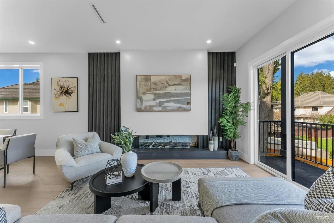 102 15861 111A AVENUE in Fraser Heights
