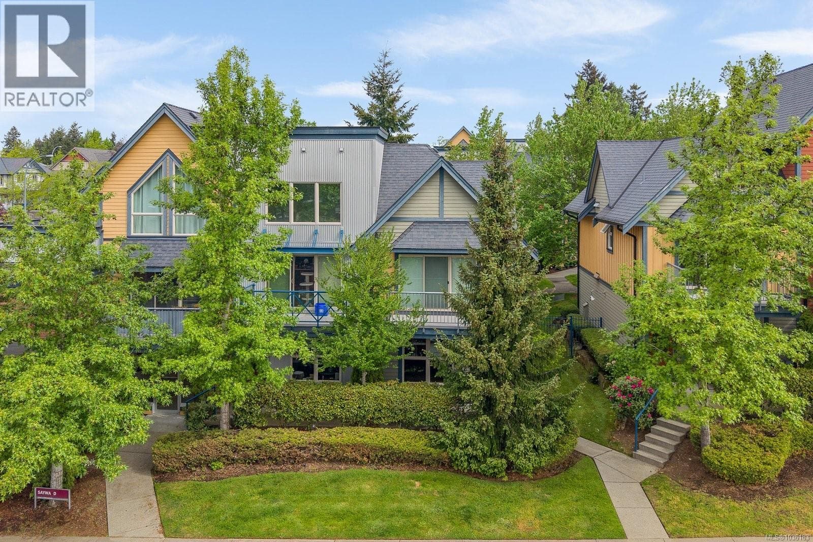 5 1406 Jingle Pot Rd in Harewood