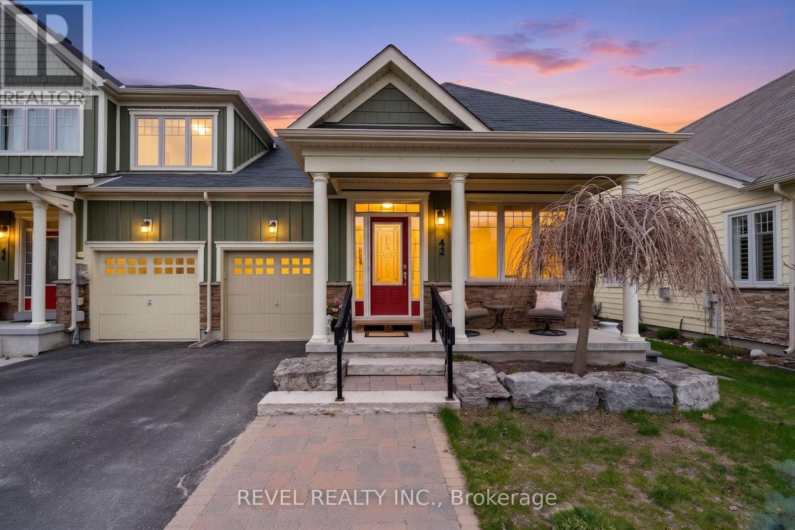 42 SANDY COAST CRESCENT in