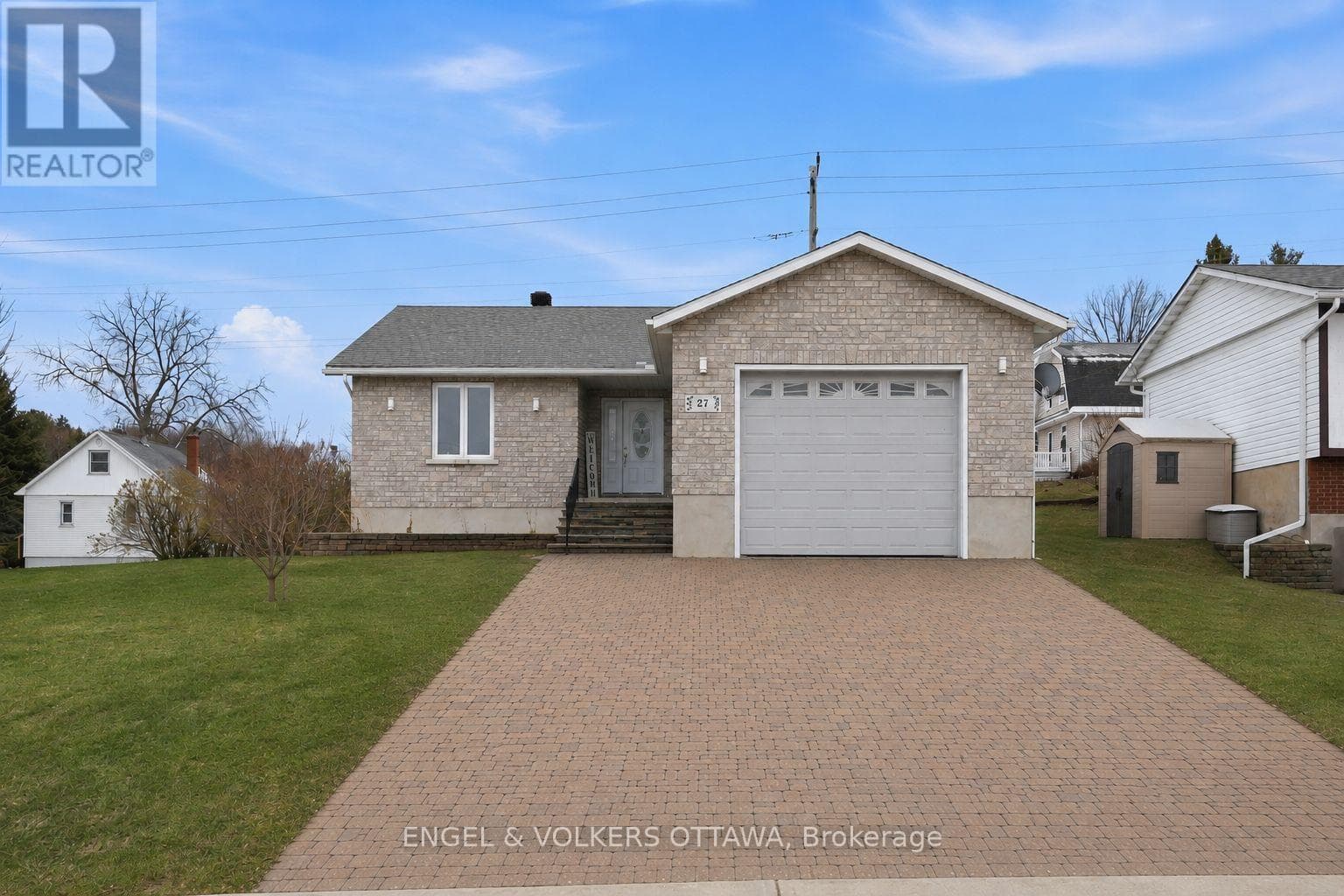 27 IVY AVENUE in