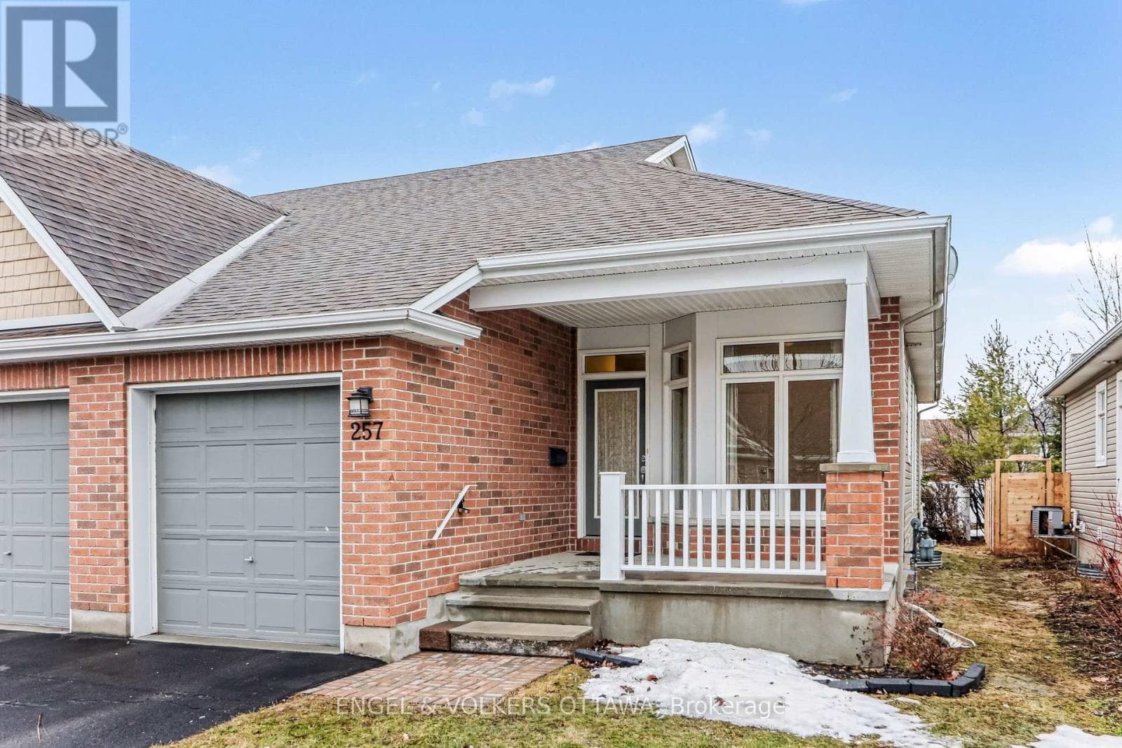 257 BULRUSH CRESCENT in FINDLAY CREEK