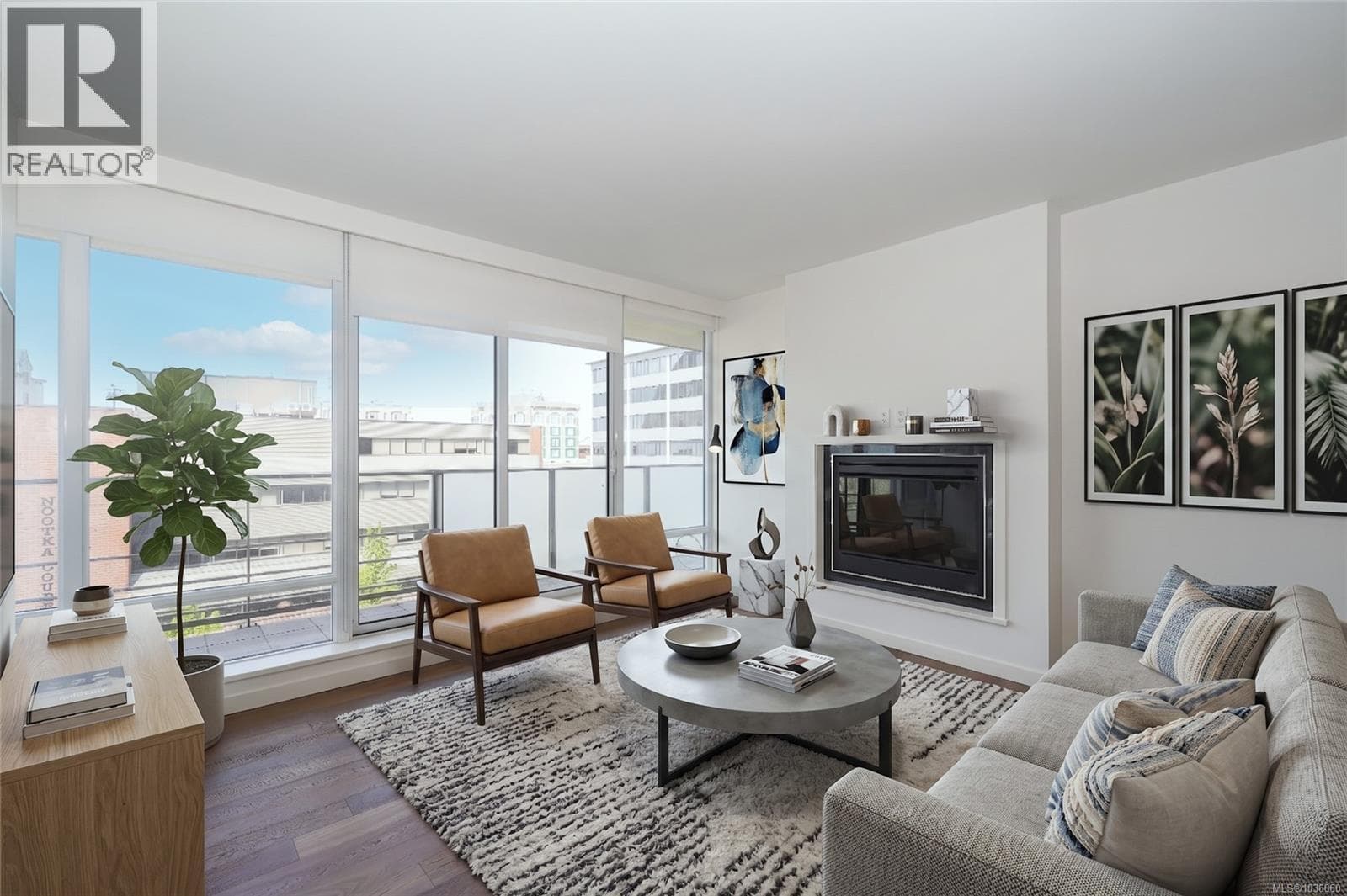 608 707 Courtney St in Downtown