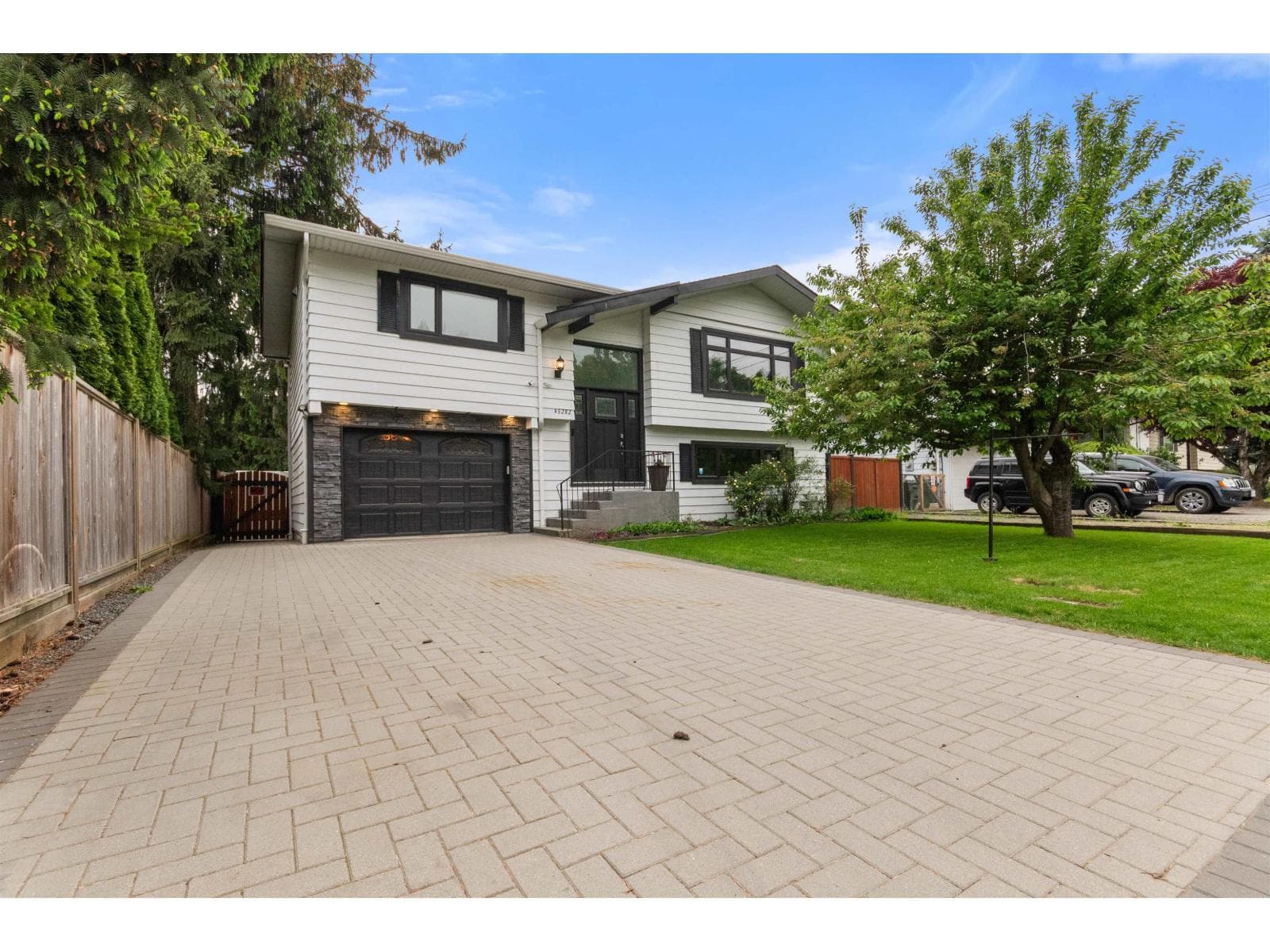 45282 SOUTH SUMAS ROAD, Sardis South in Sardis - Vedder