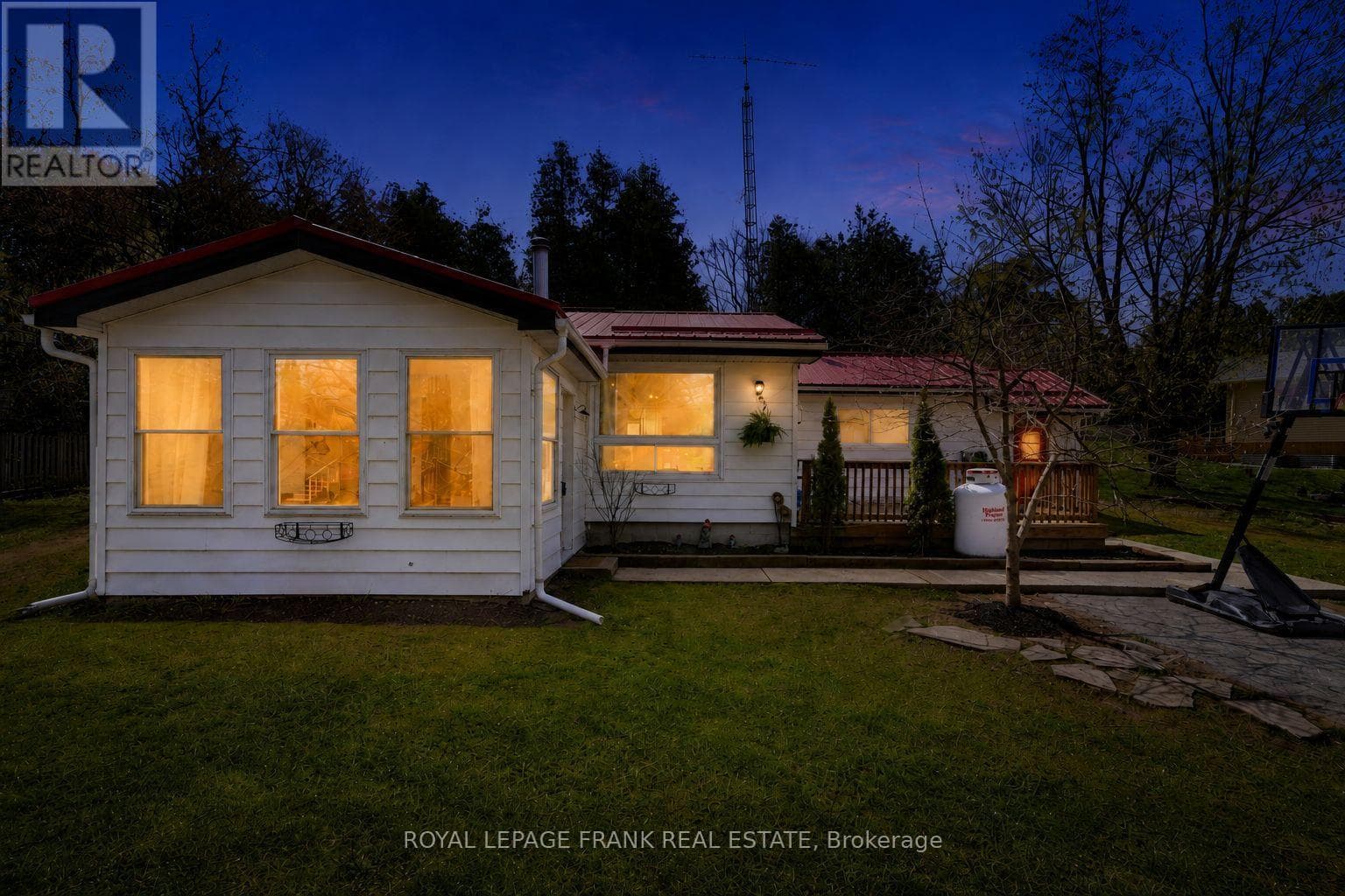 28 SOUTH BAYOU ROAD in Verulam