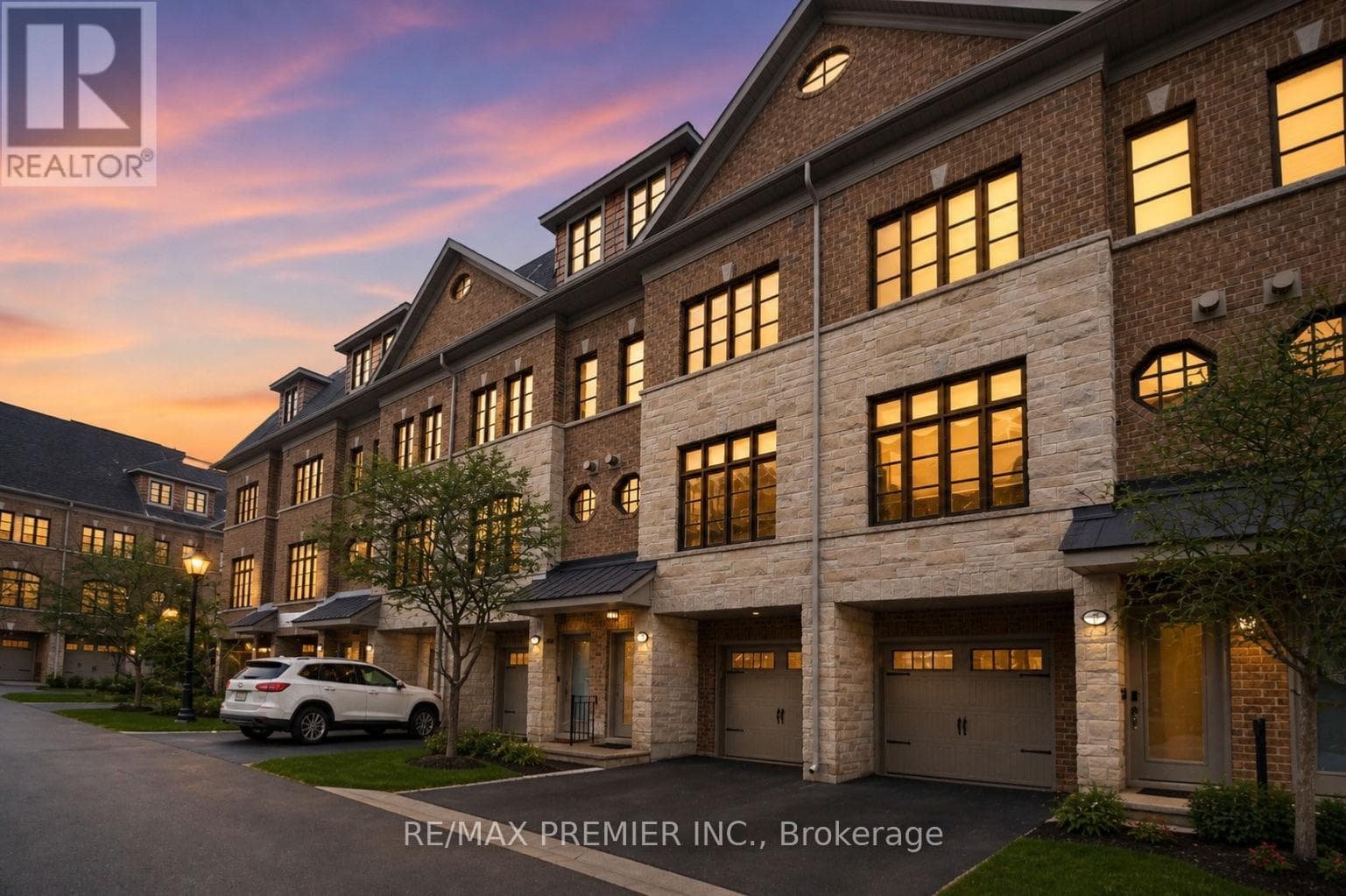 27 POWSELAND CRESCENT in Woodbridge South West