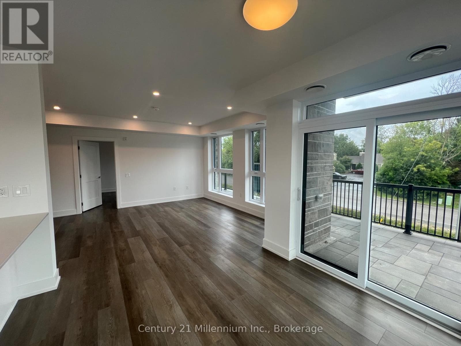 122 - 4 KIMBERLY LANE in
