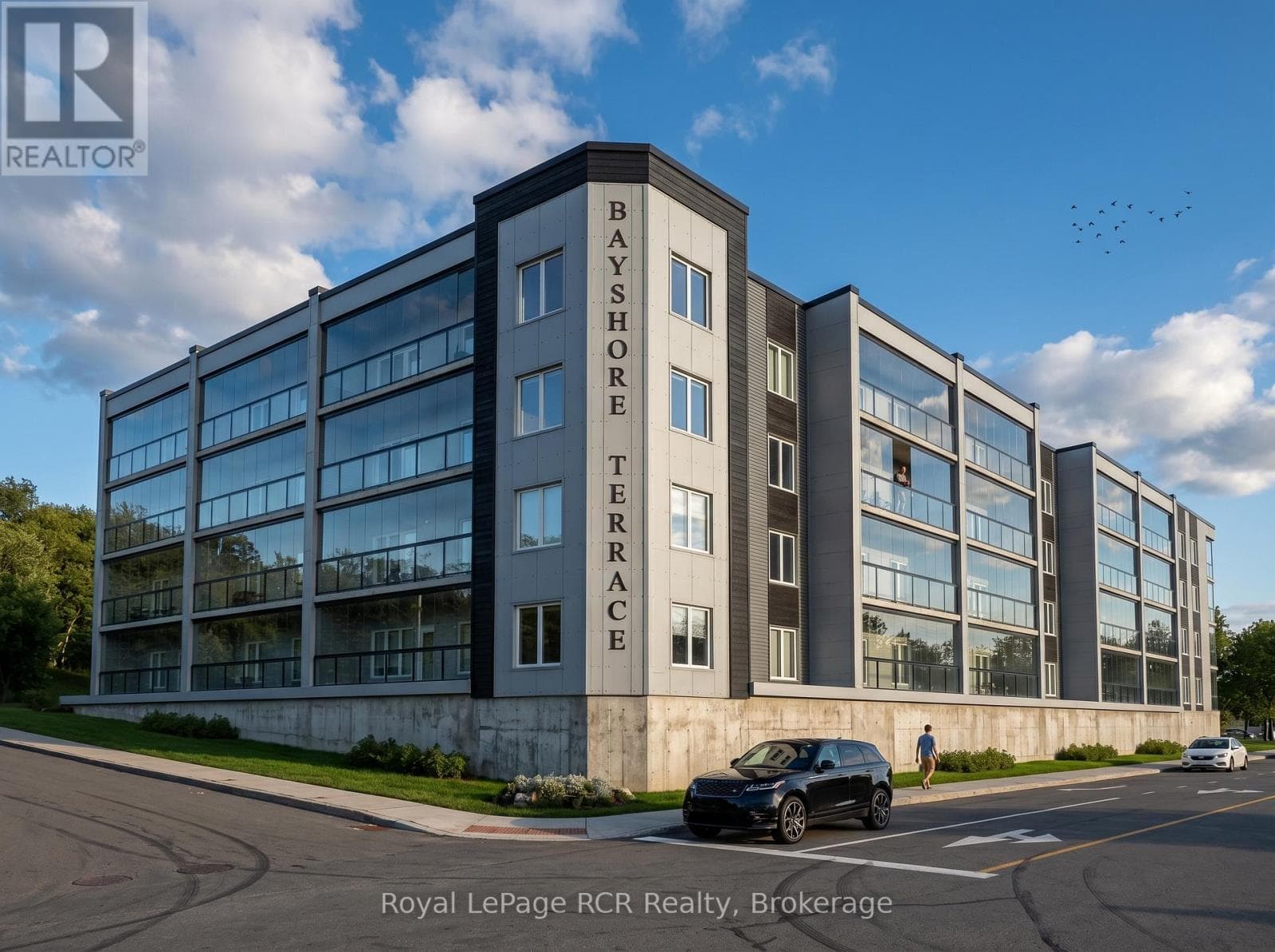 102 - 297 18TH STREET E in