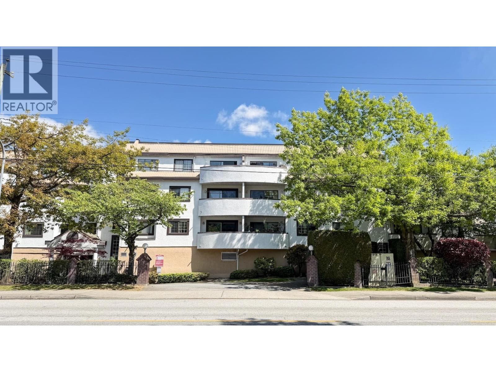 335 7480 ST. ALBANS ROAD in City Centre