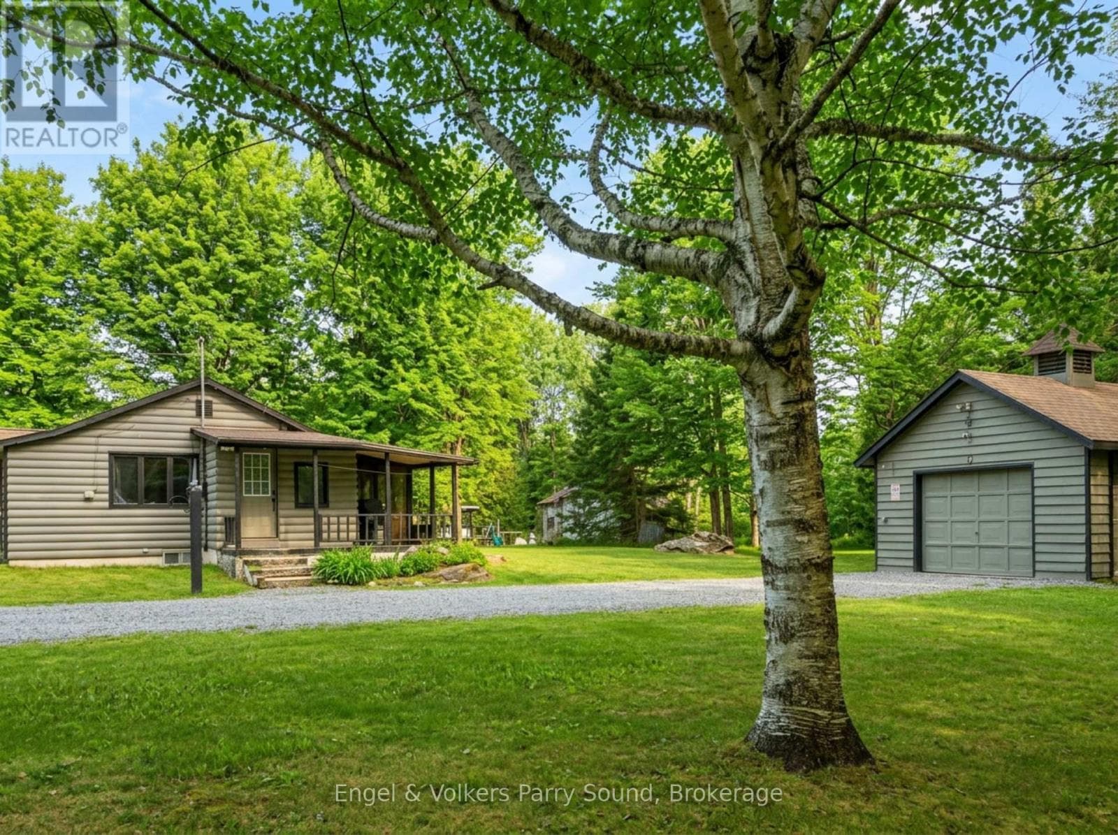 77 WOODS ROAD in