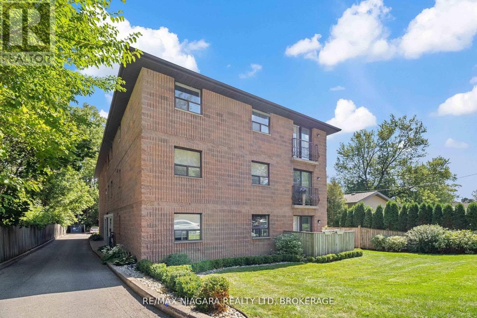 78 WELLAND Street Unit# 302 in