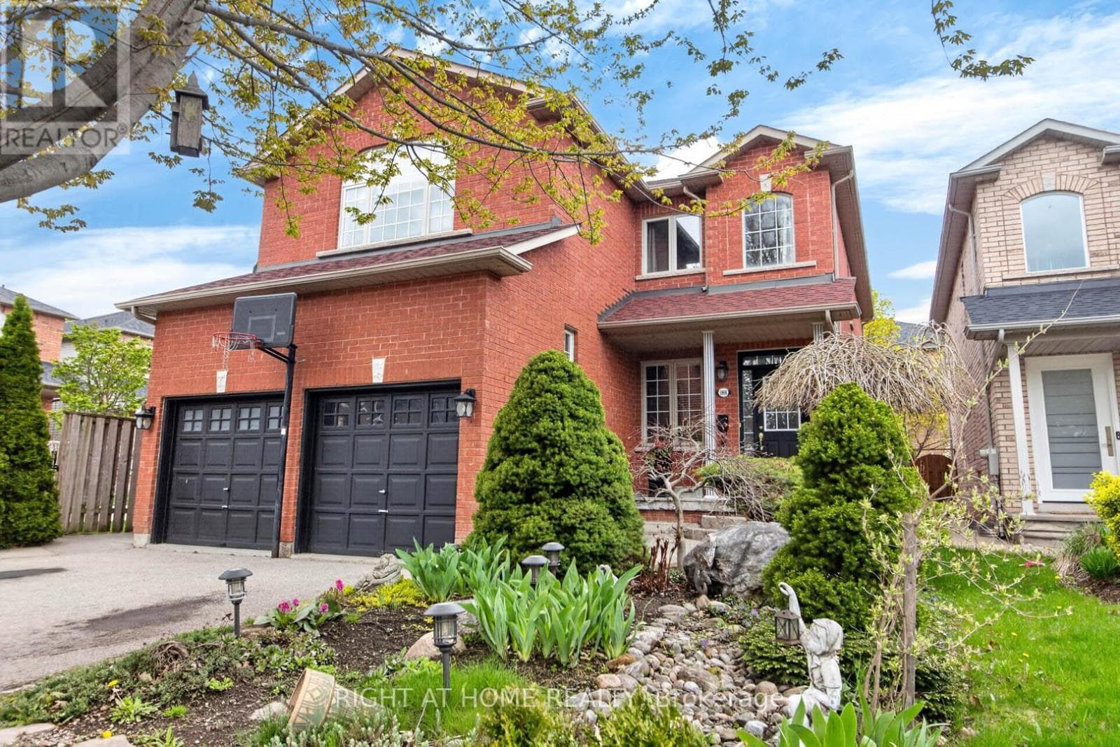 5956 RAYSHAW CRESCENT in
