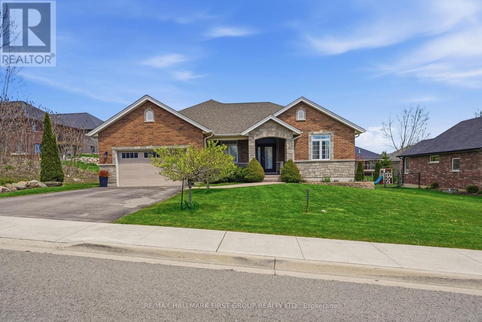 113 PINNACLE STREET in