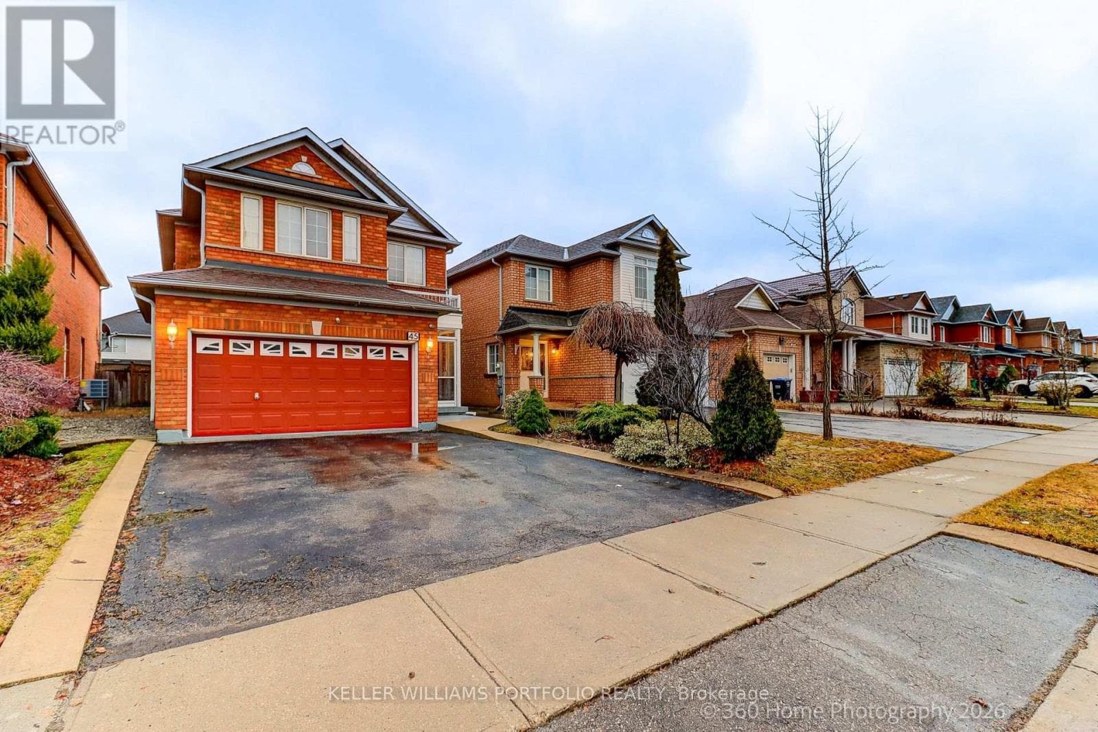 45 OLYMPIA CRESCENT in FLETCHERS CREEK VILLAGE / LUNDY VILLAGE