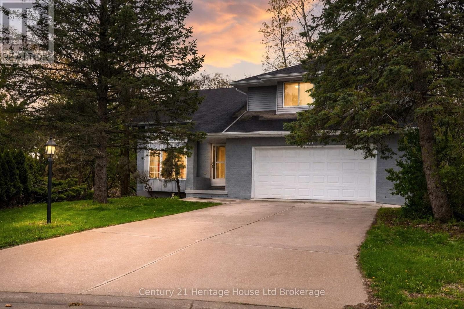 86 LYSANDA COURT in