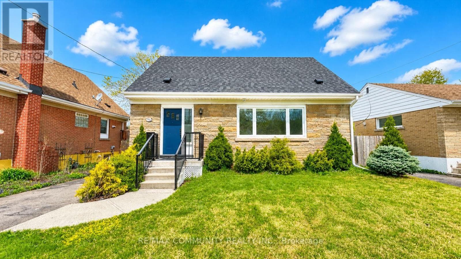 386 WHITNEY AVENUE in Ainslie Wood West