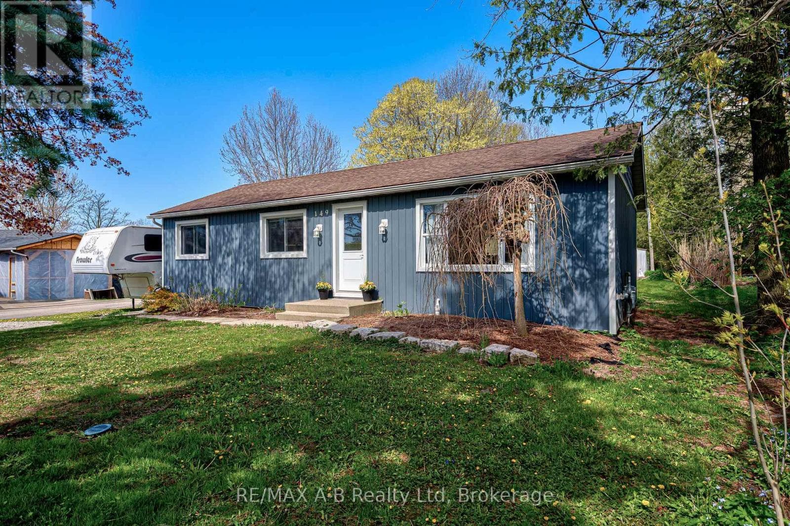 149 ISABELLA STREET in