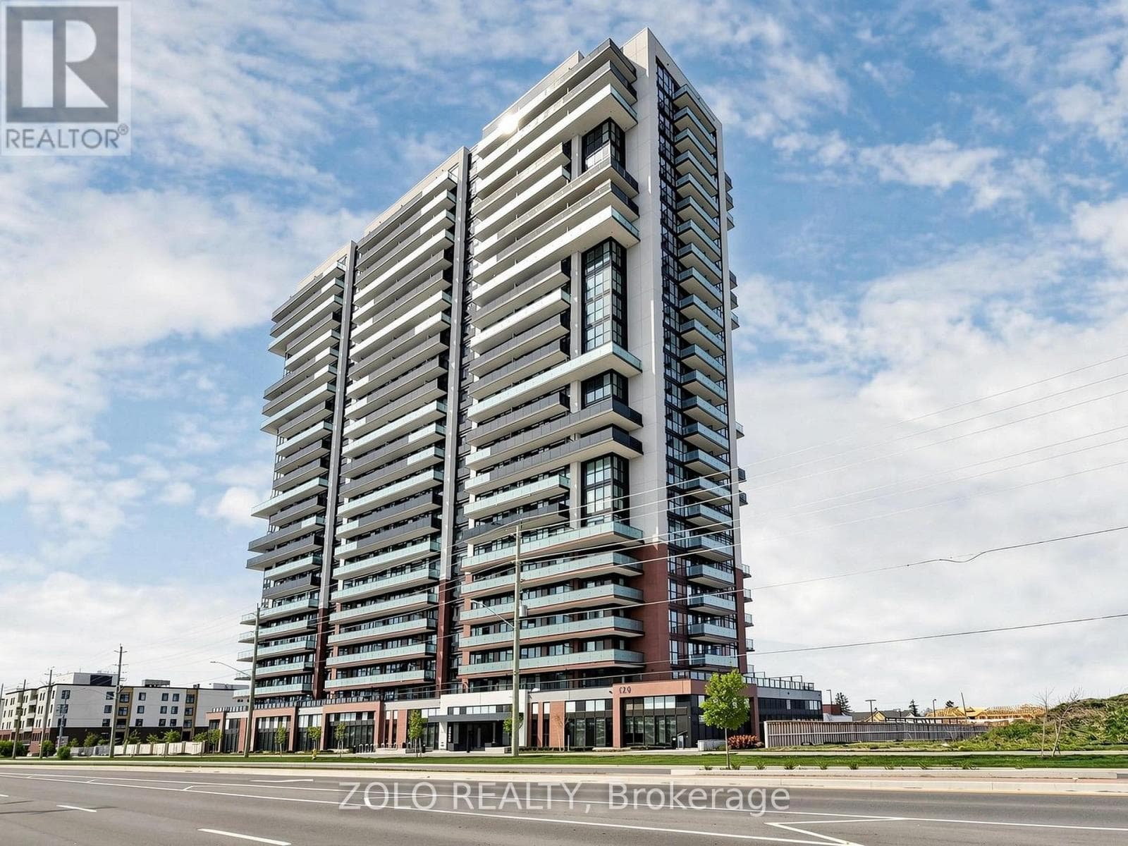 315 - 2550 SIMCOE STREET N in WINDFIELDS