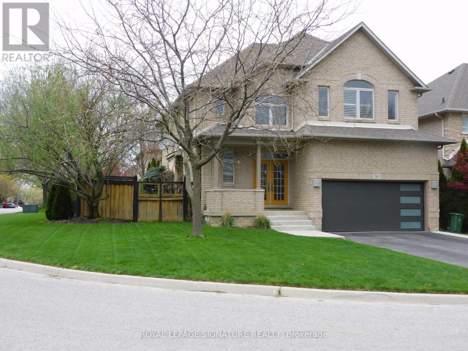 30 WALCOTTE AVENUE in Oakes