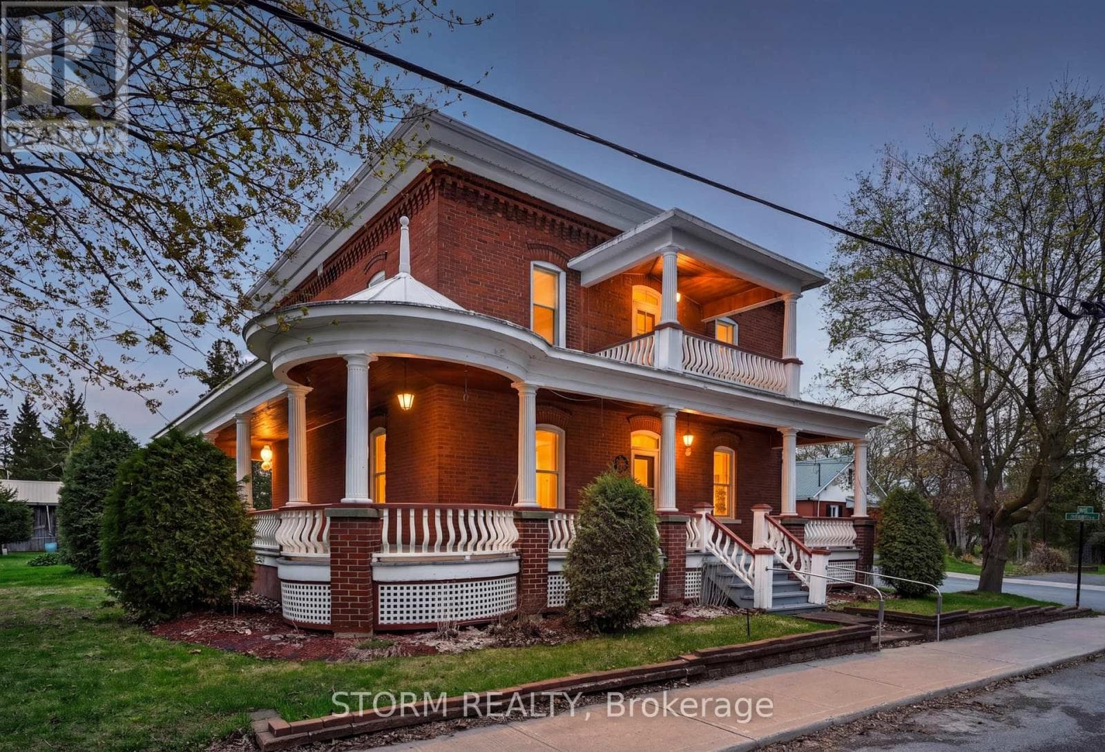 8 CHURCH STREET in