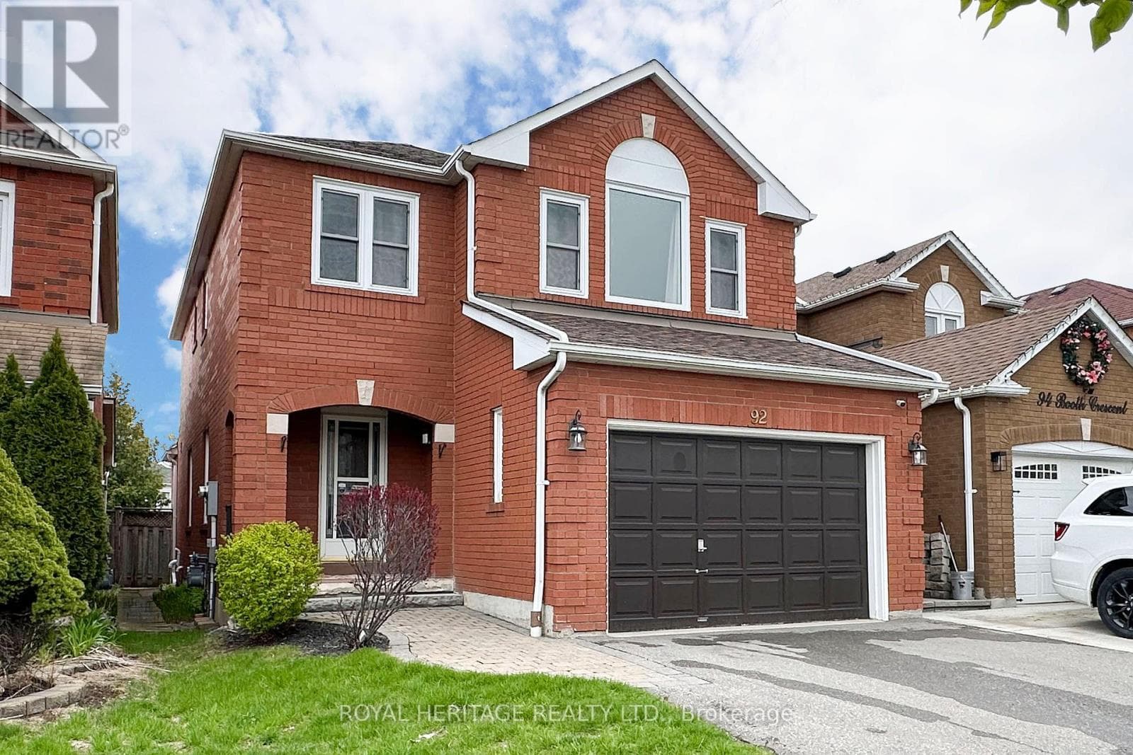 92 BOOTH CRESCENT in Applecroft