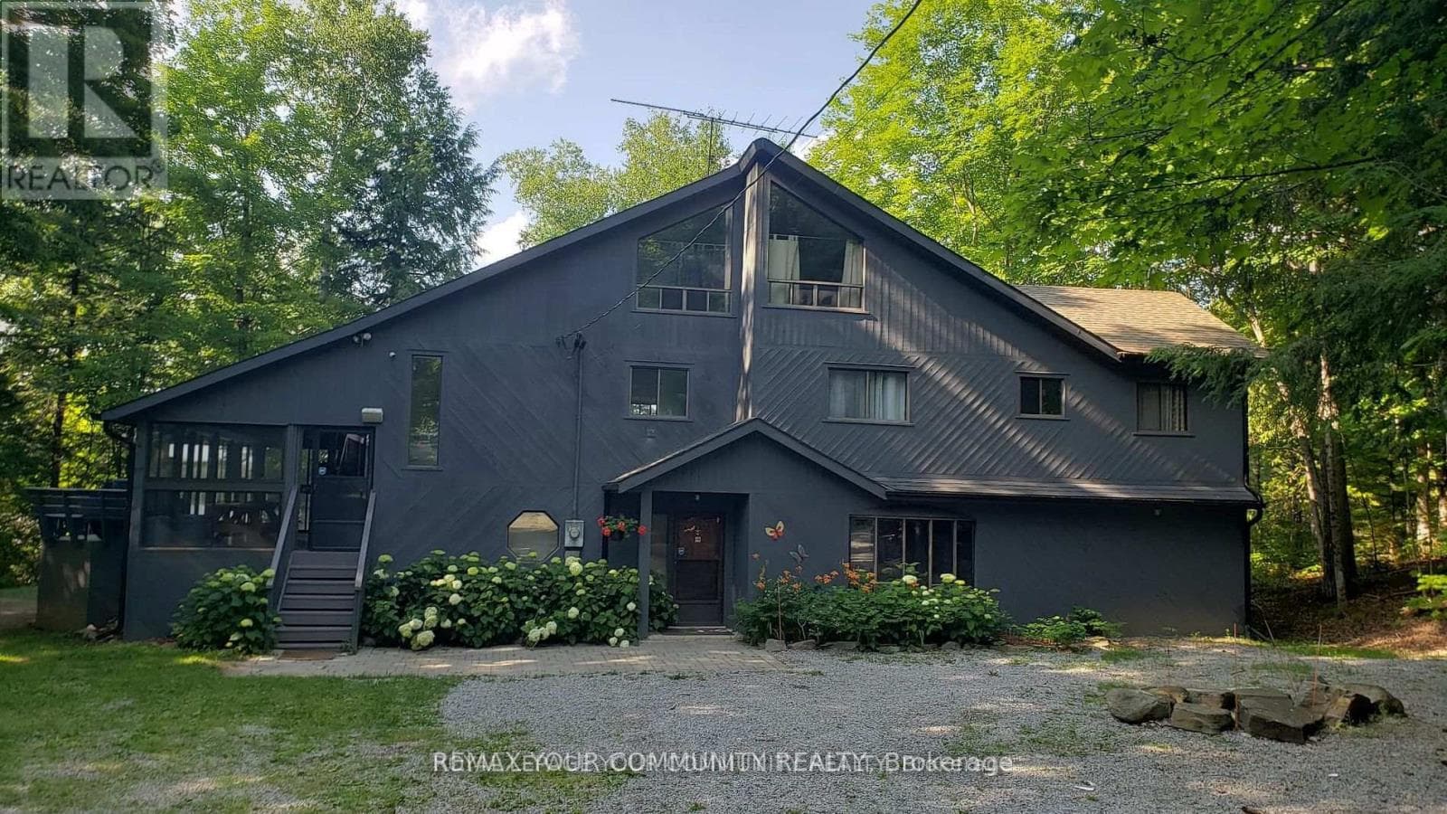 2085 CRYSTAL LAKE ROAD in