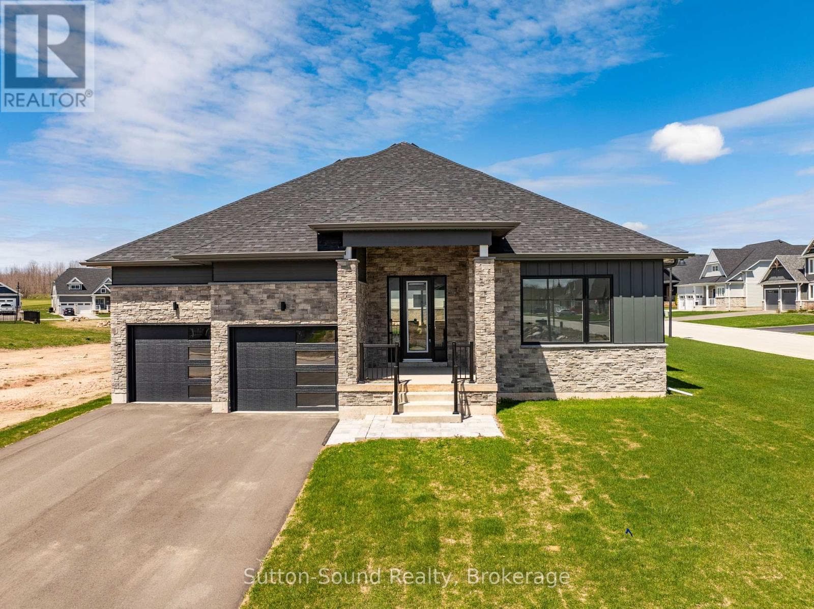 116 LAURENS LANE in