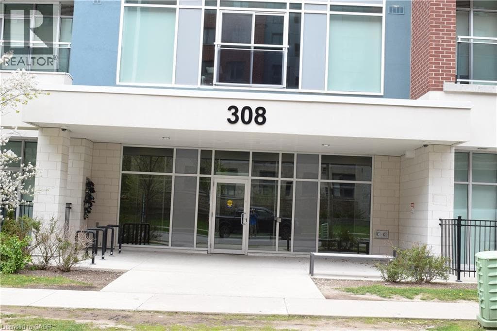 308 LESTER Street Unit# 604 in Columbia/Lakeshore