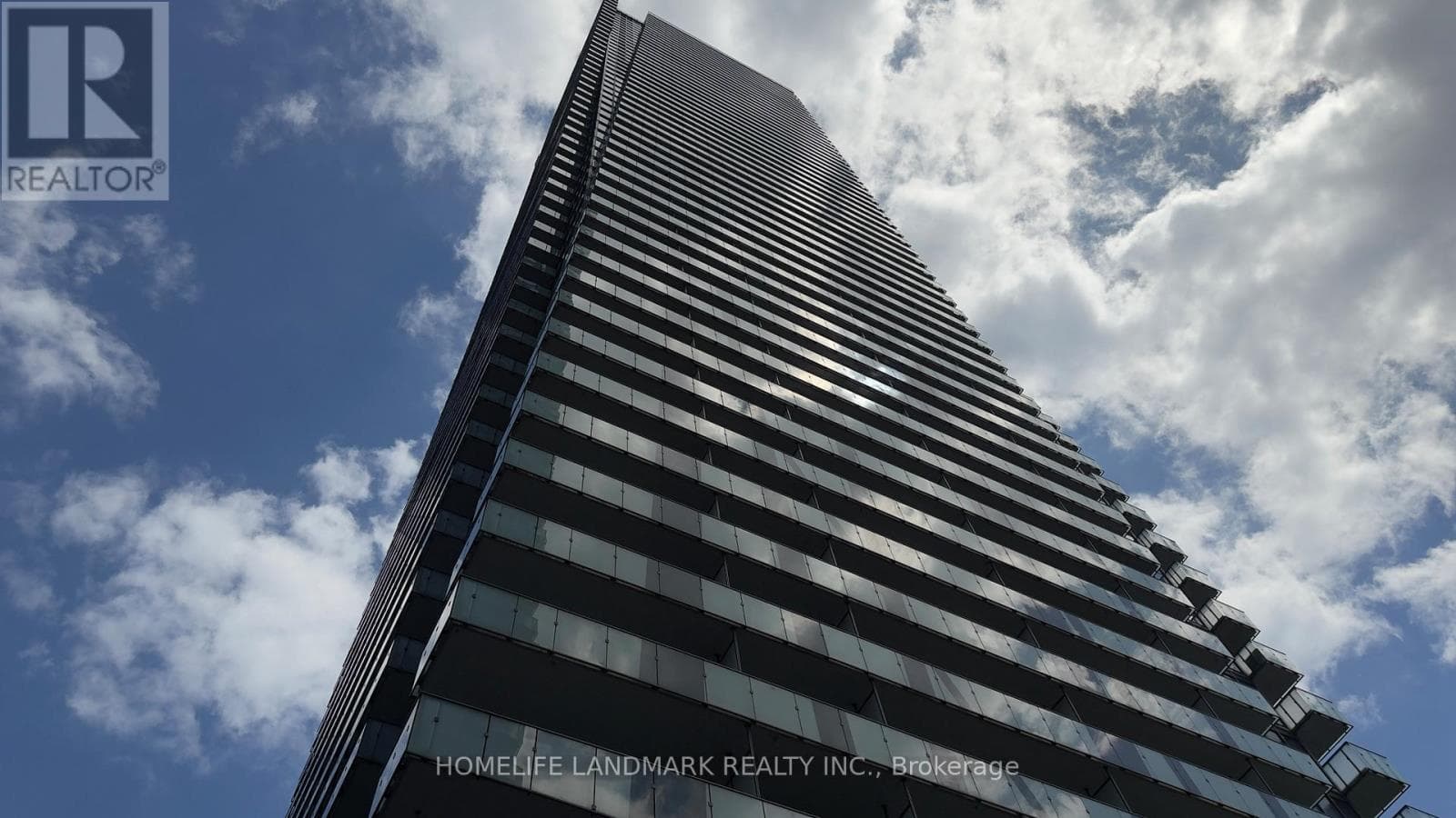 3010 - 1080 BAY STREET in Bay-Cloverhill