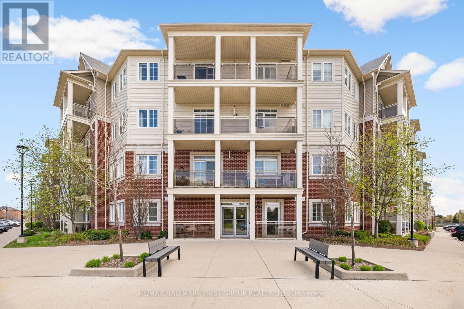 111 - 80 ASPEN SPRINGS DRIVE in Westvale